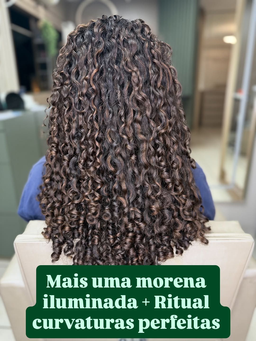 Resultado 7: brilho e leveza nos cachos